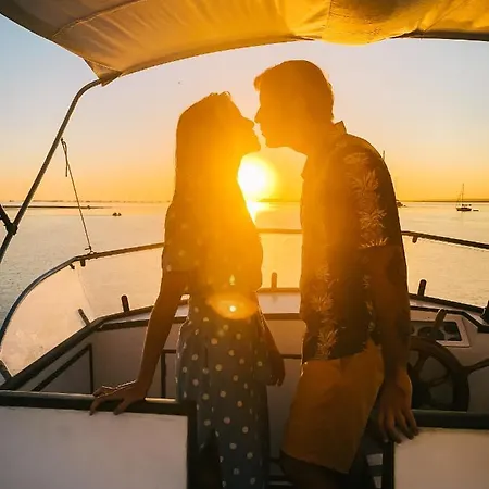 Mulubinba Seahouse Botel Olhão