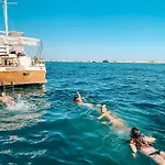 Mulubinba Seahouse Båthotell *