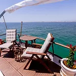 Båthotell Mulubinba Seahouse