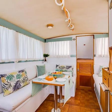 Botel Mulubinba Seahouse Olhao