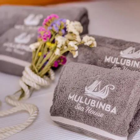 Mulubinba Seahouse Hotel en barco *