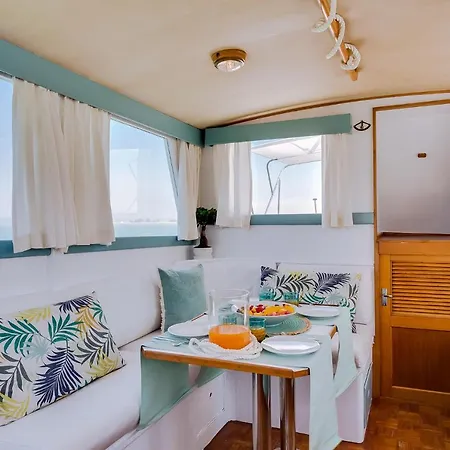Bateau-hôtel Mulubinba Seahouse